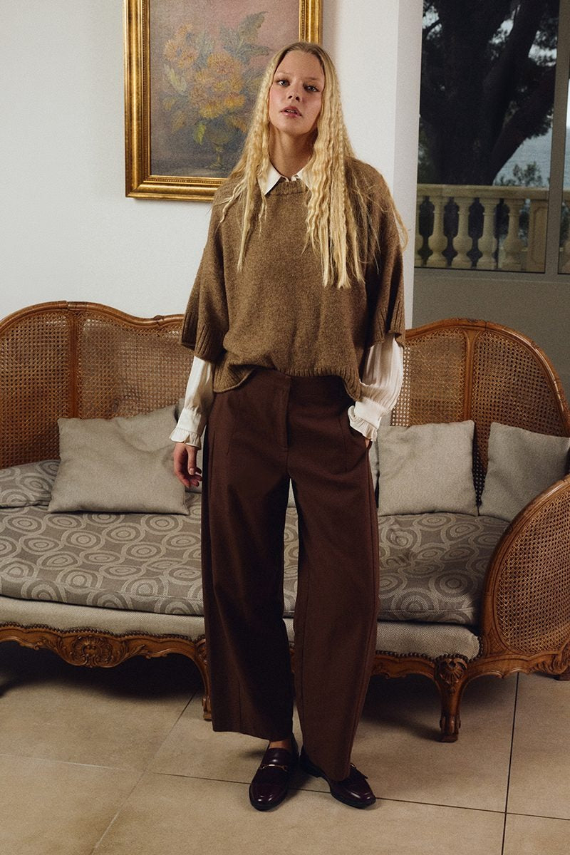 Pantalón de mujer chocolate de Molly Bracken, cuerpo entero